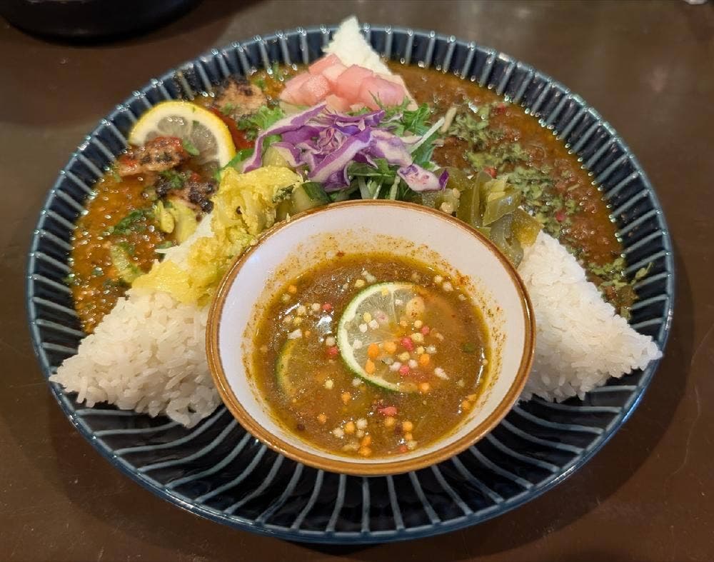 路地裏キッチン ヨネモンカレー