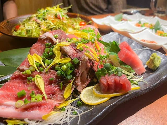 炭火焼き鳥 激太鳥 歌舞伎町店 - サブ画像1