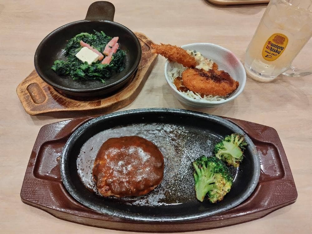 ガスト 朝霧店