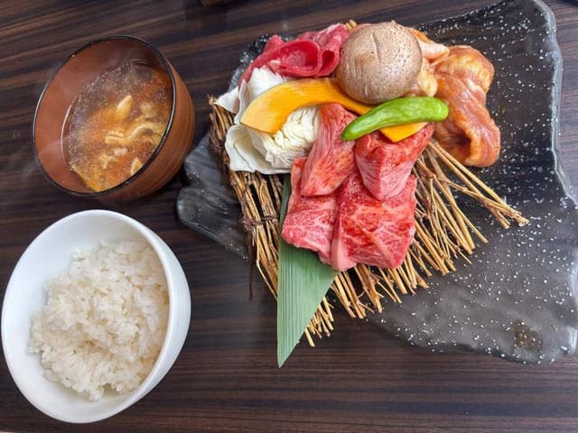 焼肉 宴庭 一宮店 - サブ画像2