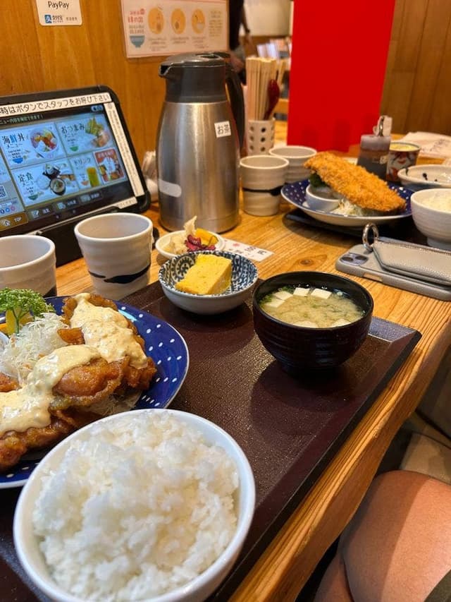 海鮮丼 日の出 - サブ画像2