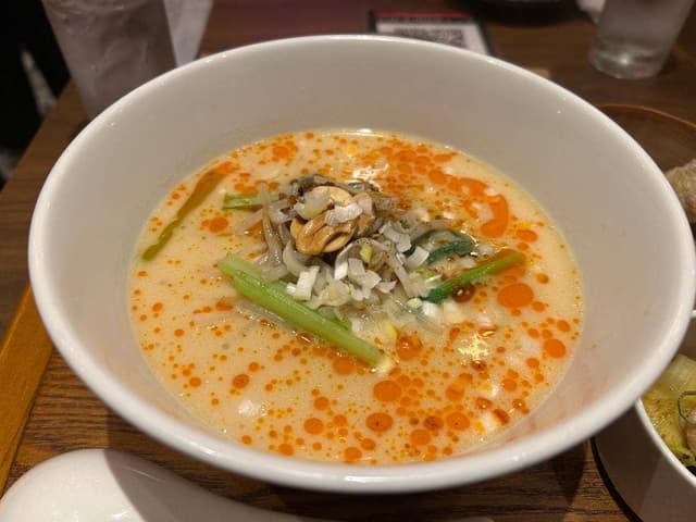 中華バルサワダ KITTE大阪店 - サブ画像1