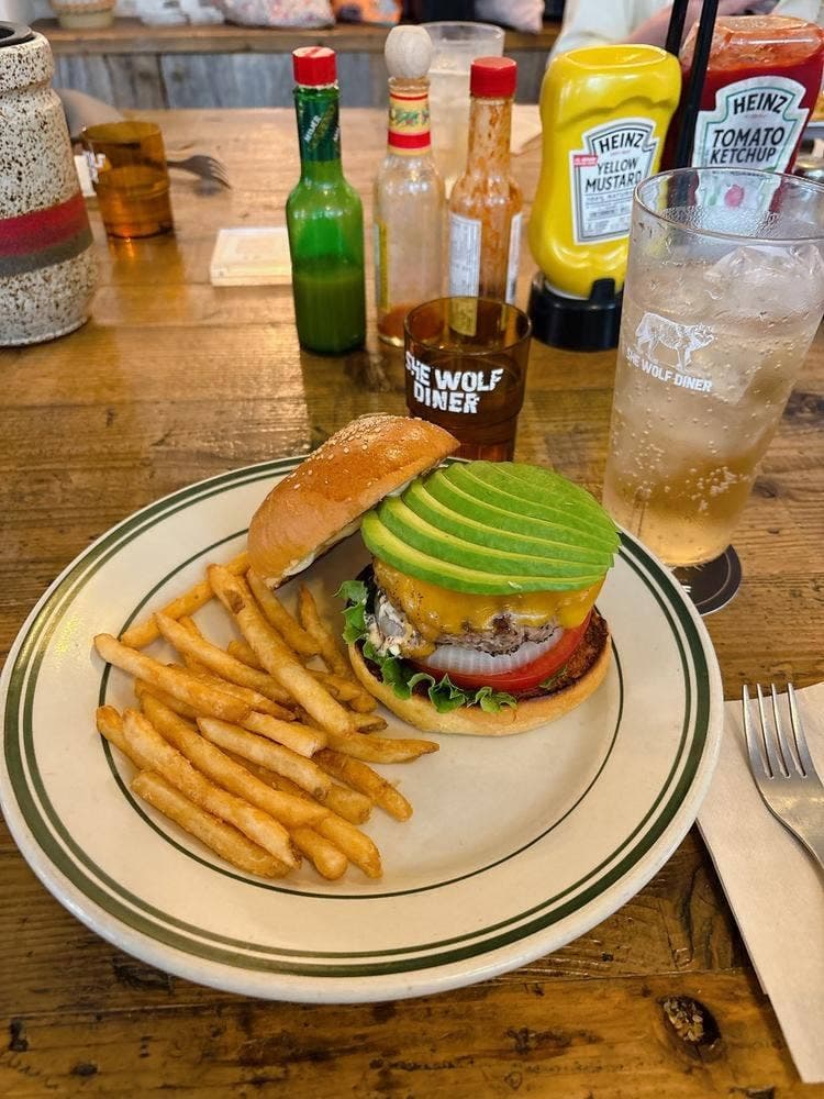 She wolf diner