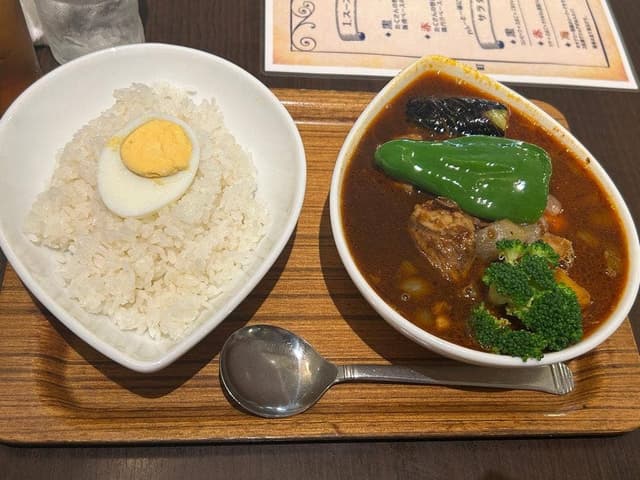 スープカレー屋 鴻 神田駿河台店 - サブ画像1