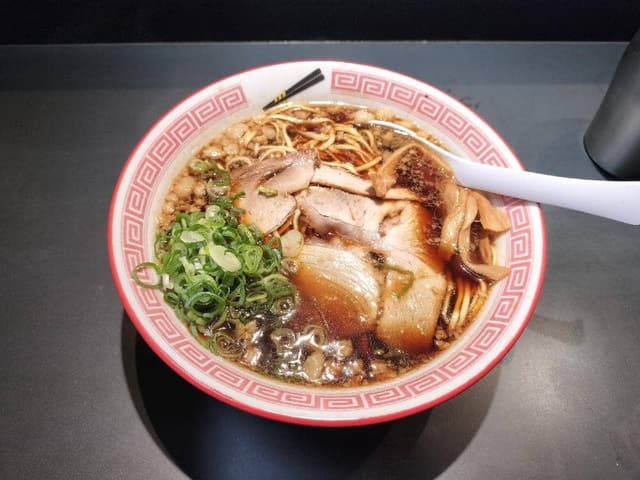 尾道ラーメンしょうや 福山駅前店 - サブ画像3
