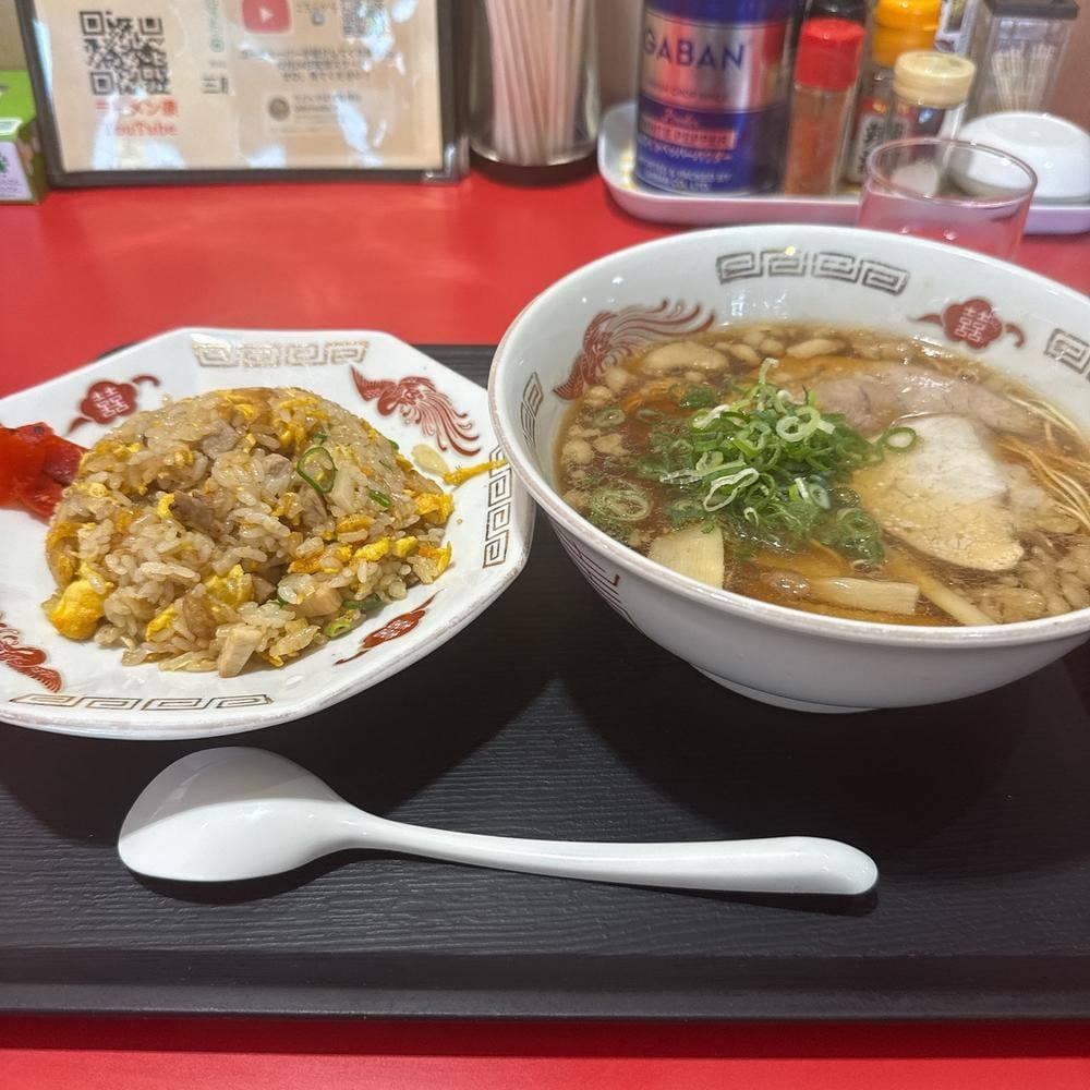 ラーメン康 本郷店