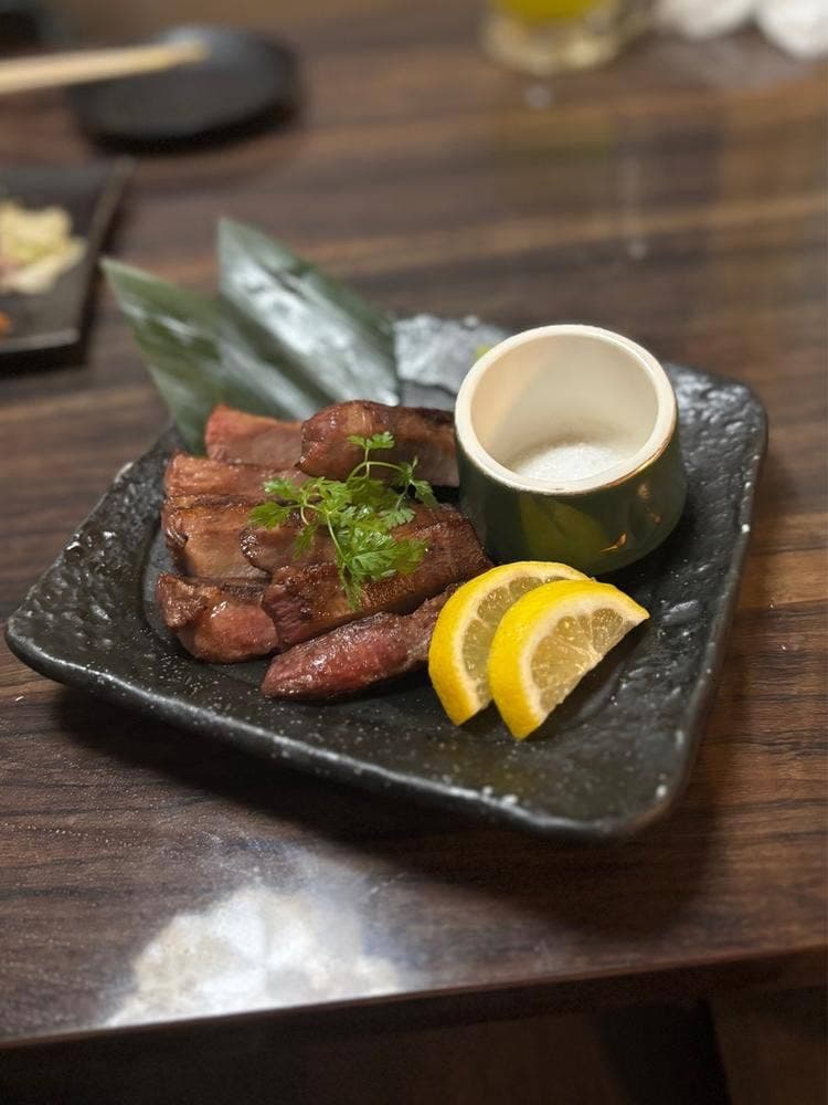 4種の牛タン&炙り肉寿司食べ放題 完全個室居酒屋 やまと 池袋