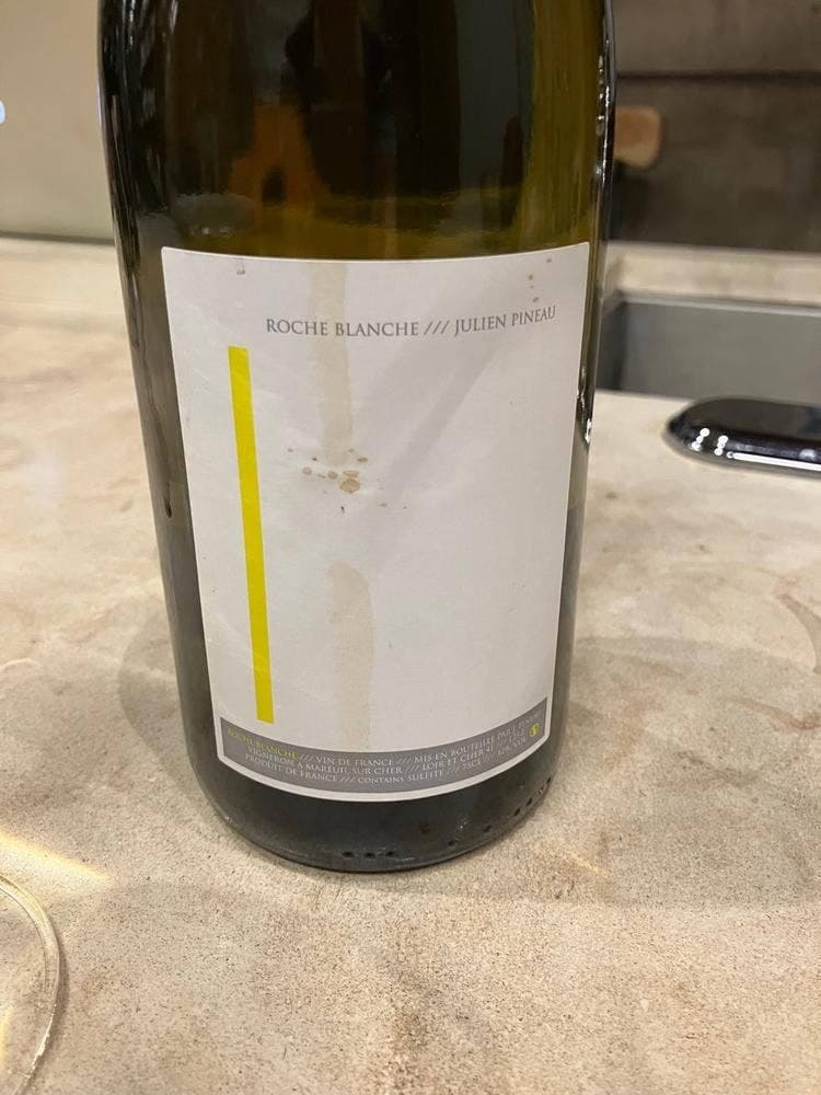 THE WINE STORE