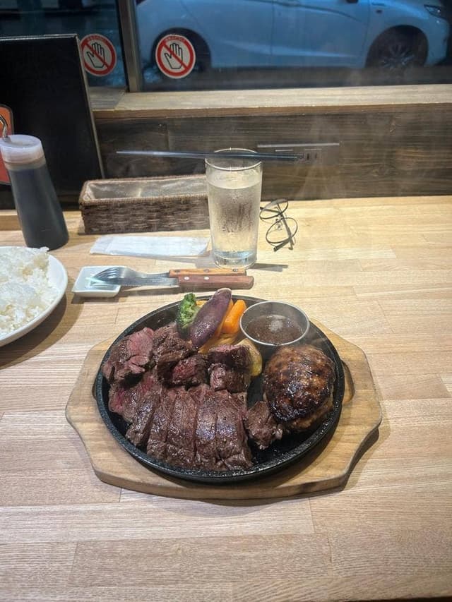 ステーキ&ハンバーグ ひげ 南6条店 - サブ画像2