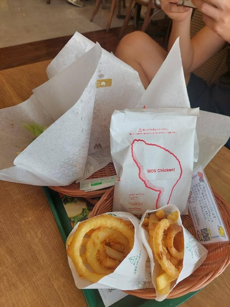 モスバーガー イオン長田南店