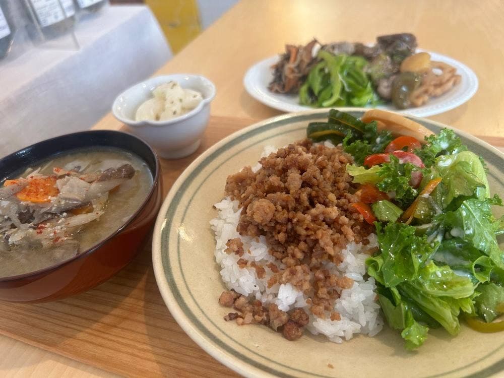 喫茶はちや