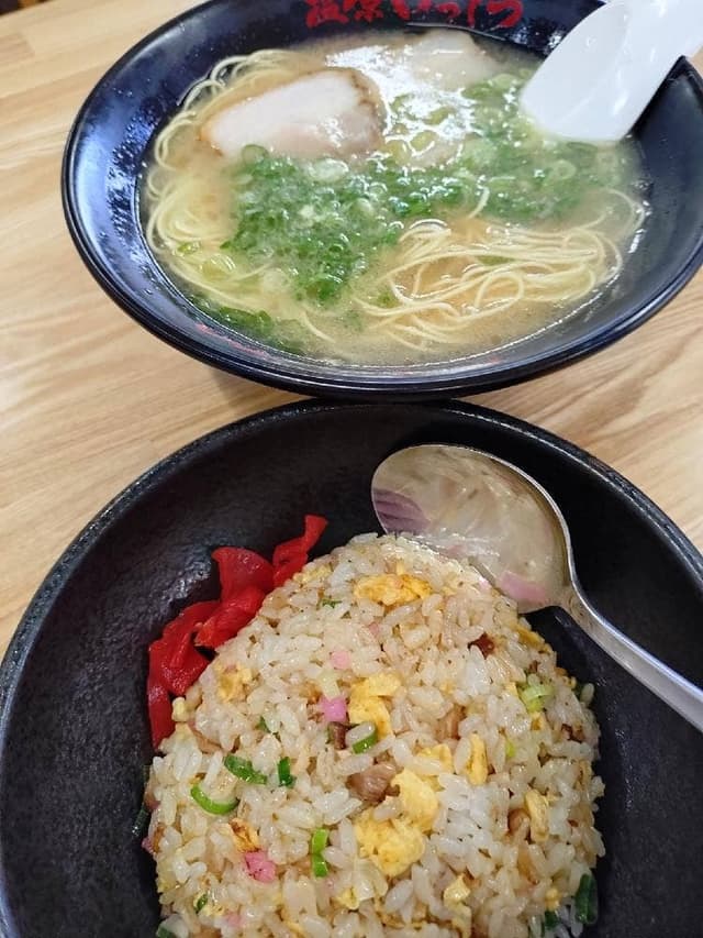 博多らーめん 塩原いってつ 福工大前店 - サブ画像1