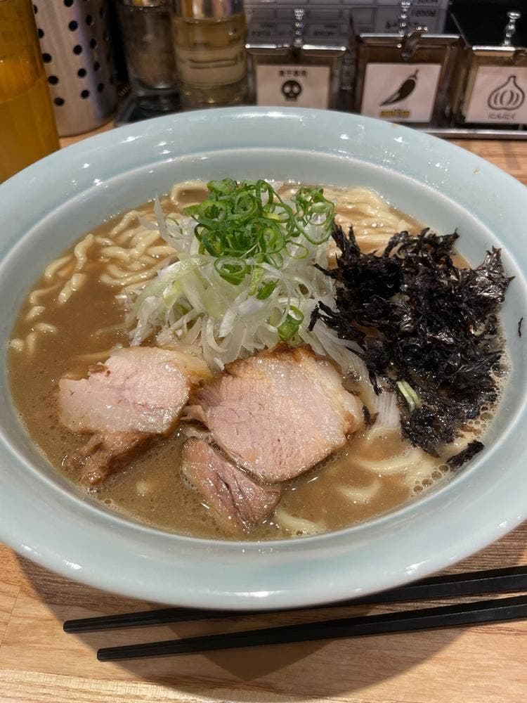 豚骨醤油 三輪