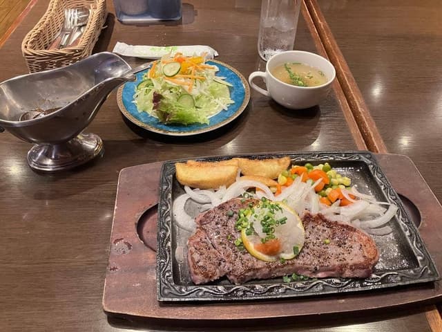 ボンバーズ 駅南店 - サブ画像2