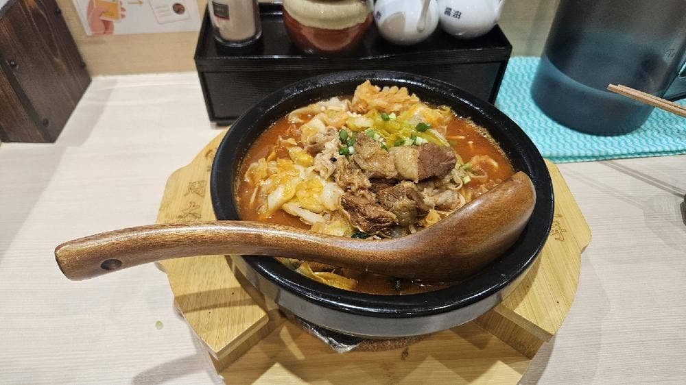 周大碗米線