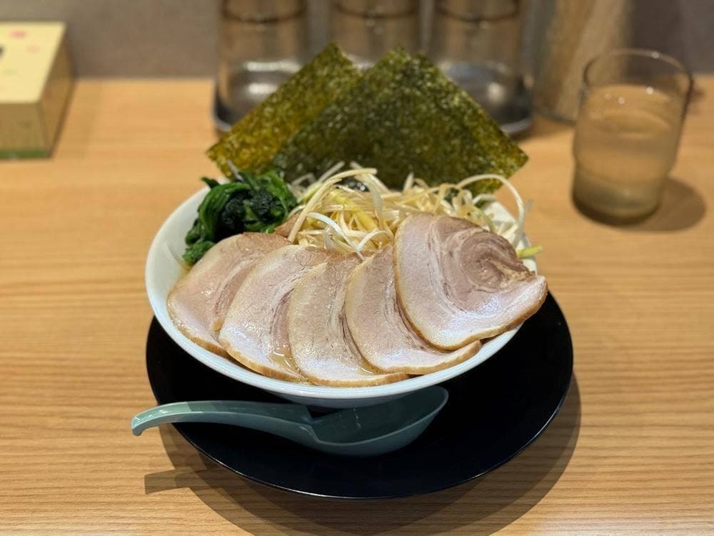 横浜家系ラーメン白金家 新市街店