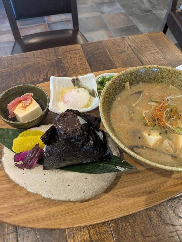 農家の息子がつくる食堂 さんかくとまる - サブ画像3