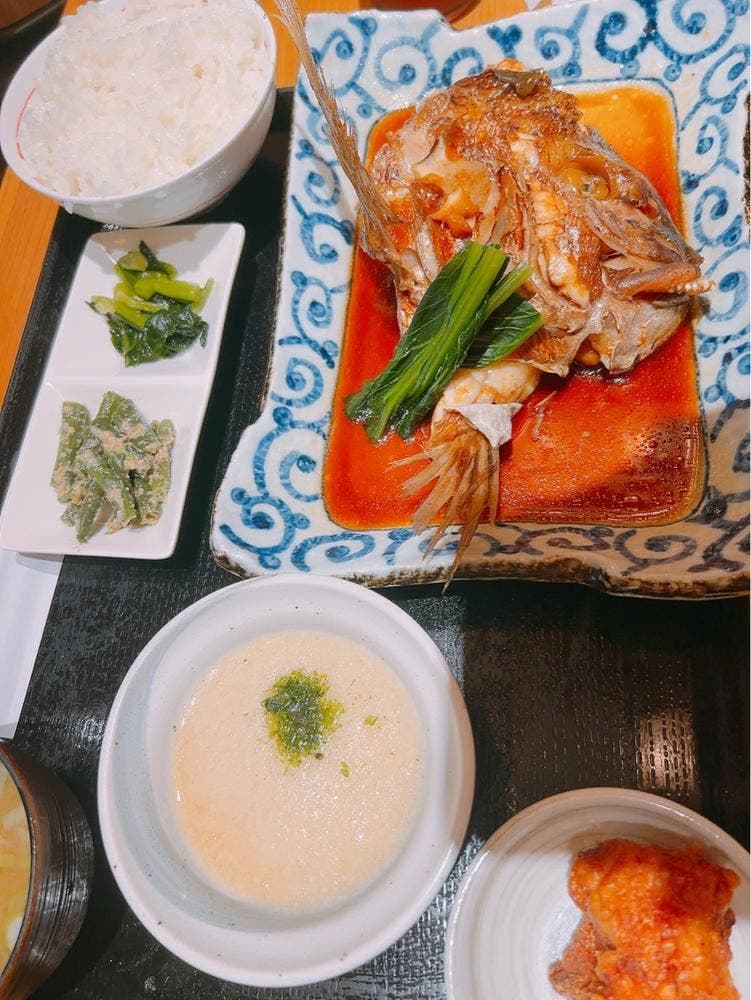豊洲場外食堂 魚金