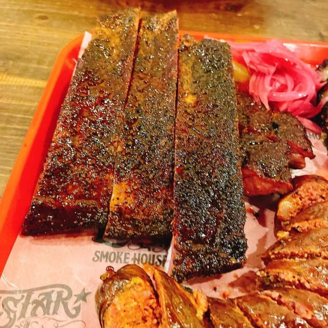 LONESTAR SMOKE HOUSE - サブ画像2