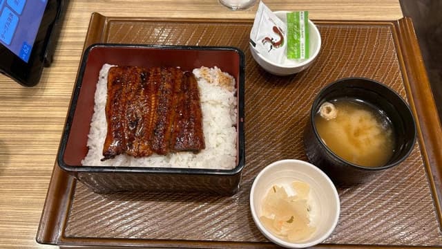Cafe レストラン ガスト 新宿靖国通店 - サブ画像1