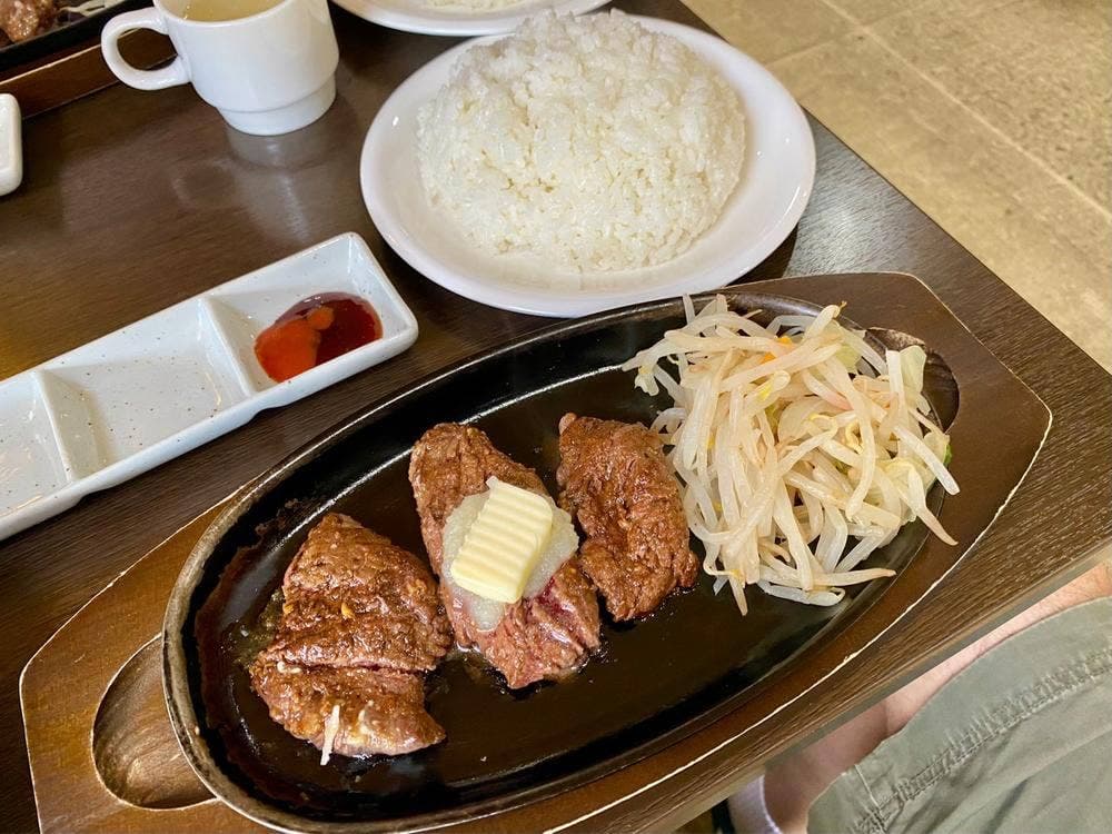 ステーキ居酒屋チャンプ