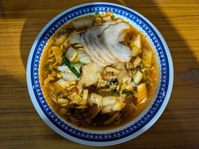 彩華ラーメン 屋台 - サブ画像1