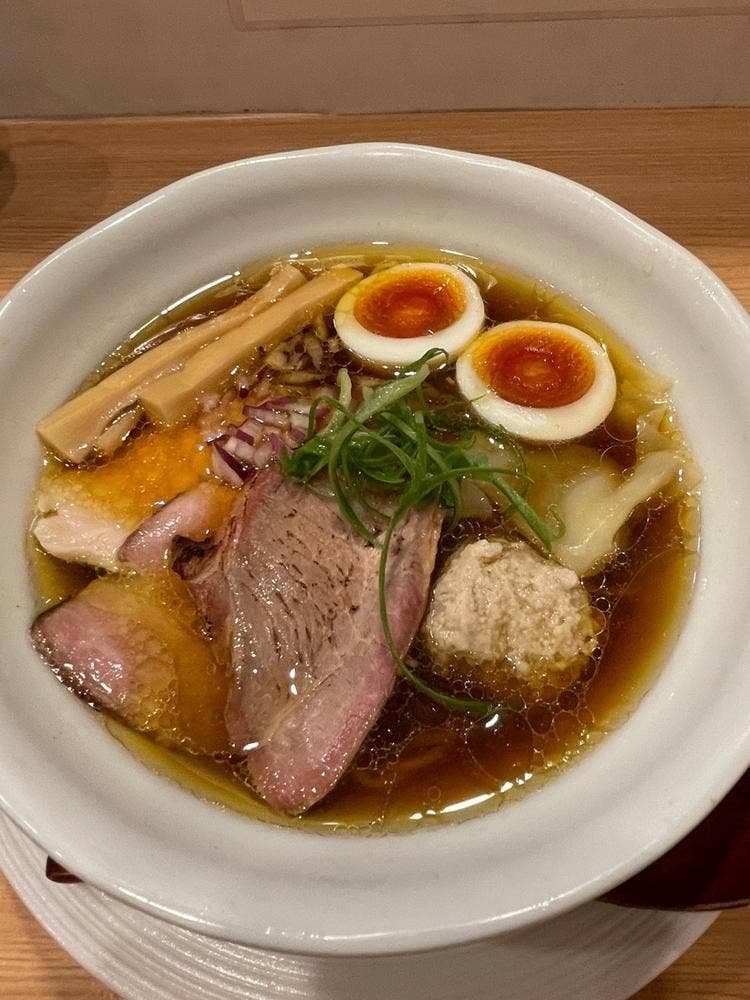横浜淡麗らぁ麺 川上