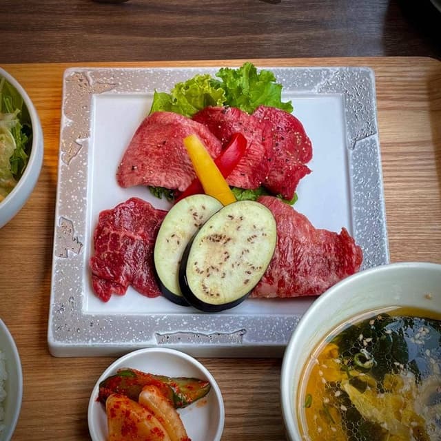 焼肉 Mountain 5 - サブ画像1