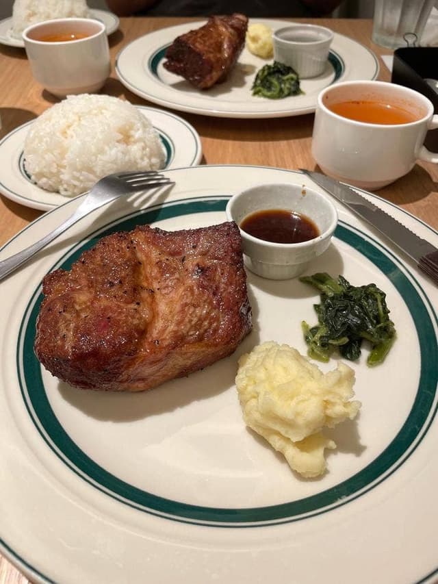マロリーポークステーキ みなとみらい店 - サブ画像1