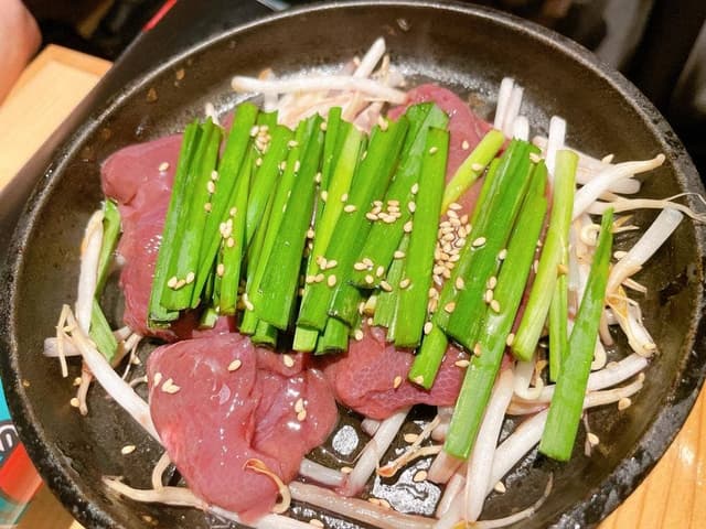 餃子酒場肉汁とっつぁん 赤羽店 - サブ画像1