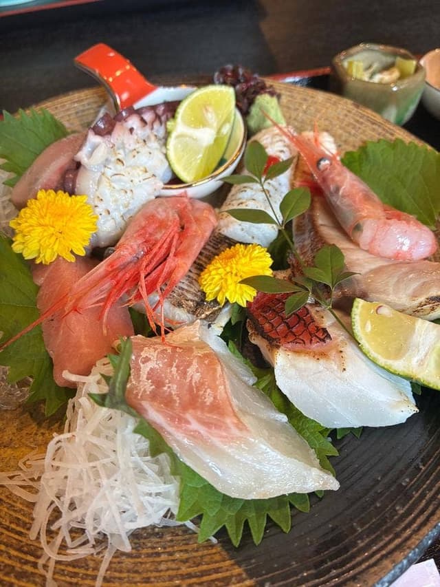 季節料理 右衛門七 - サブ画像1