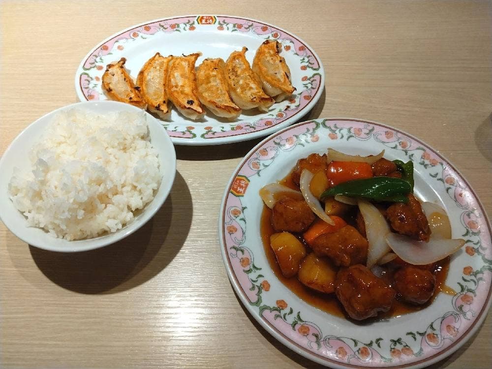 餃子の王将 国立駅南口店