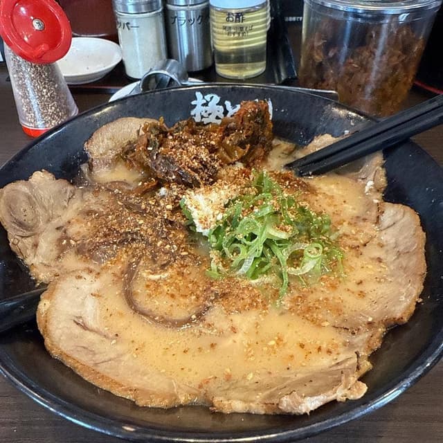 極とんラーメン 倉敷沖新店 - サブ画像3