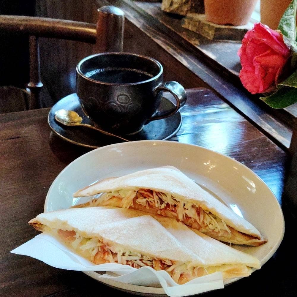カフェ グルニエ