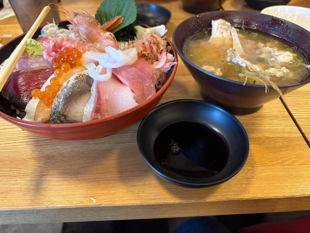 海鮮丼 丼くらべ