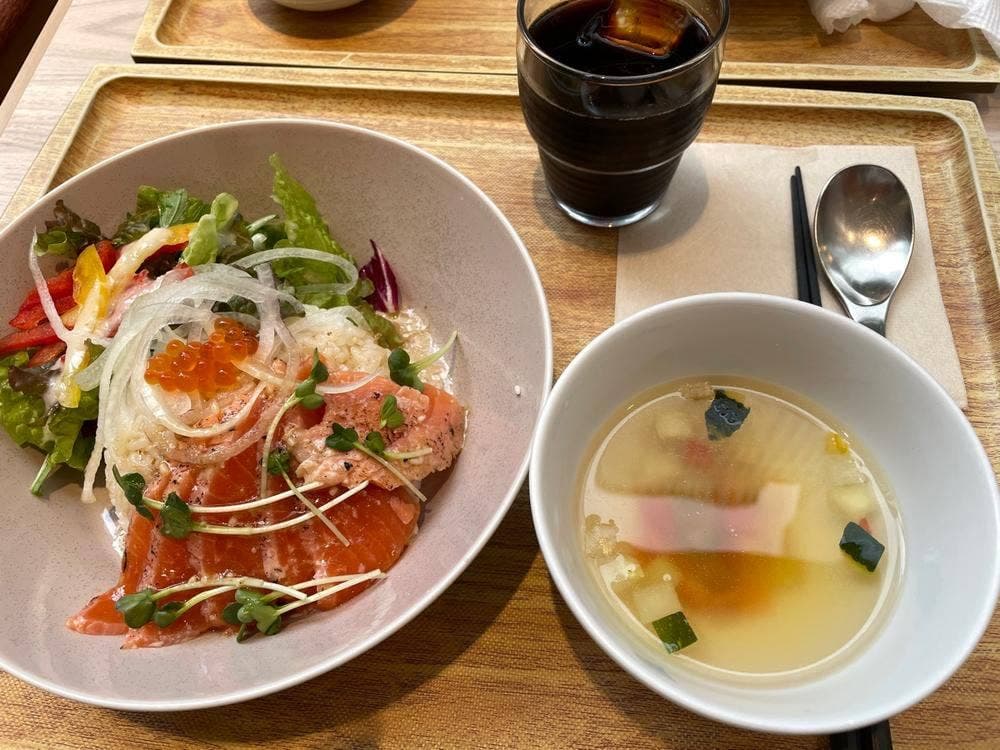 カフェ&ダイニング アーチ日比谷