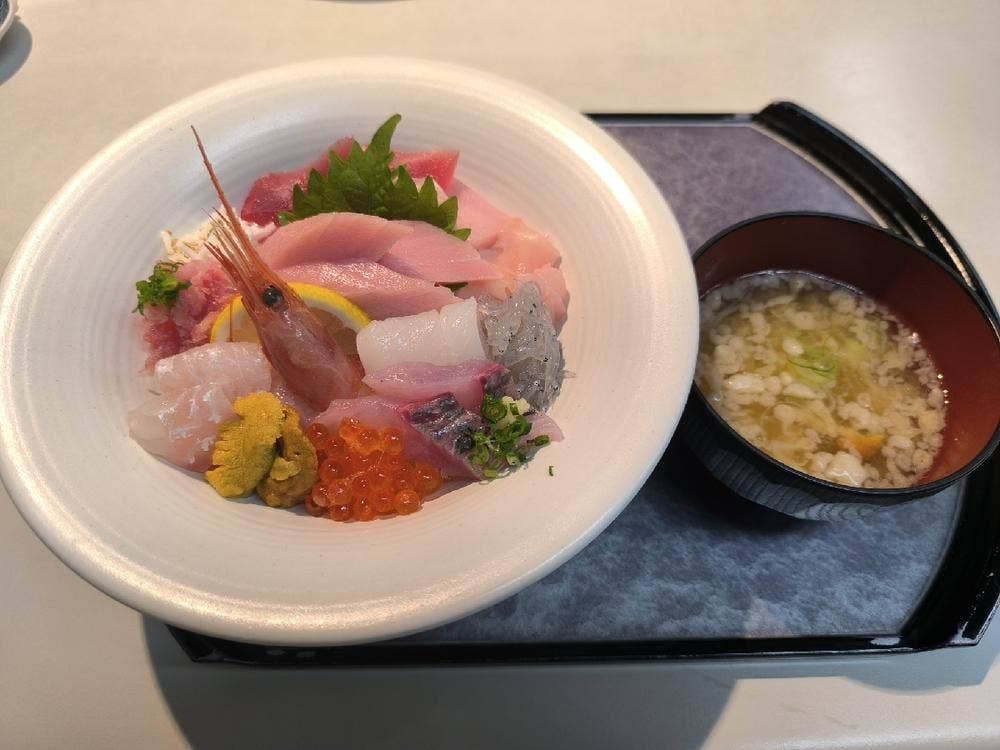 とろろ・海鮮料理 さんすい2号店