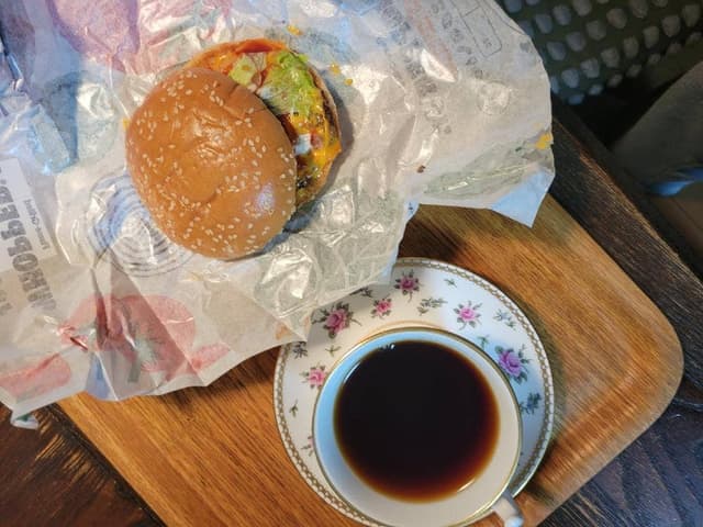 バーガーキング ラ・フロール橋本店 - サブ画像1