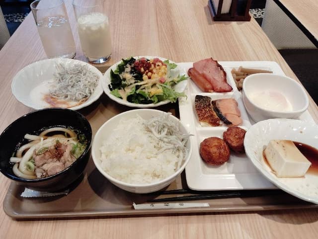 アパホテル＆リゾート〈御堂筋本町駅前タワー〉 ビュッフェレストラン ラ・ベランダ - サブ画像1