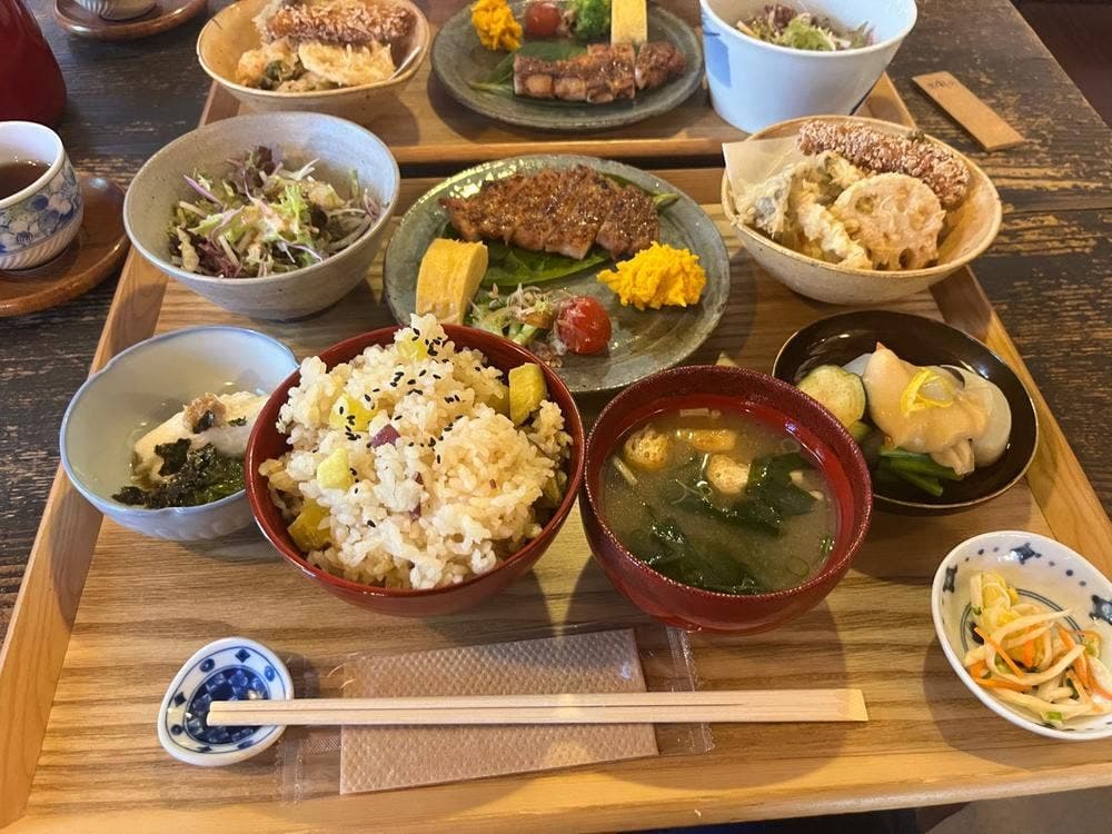 和ダイニング しらかわ