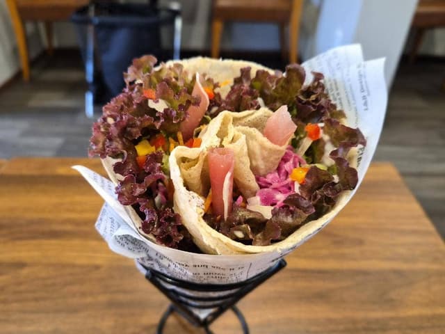 町の踊場 プラントベースカフェ 葉 - サブ画像1