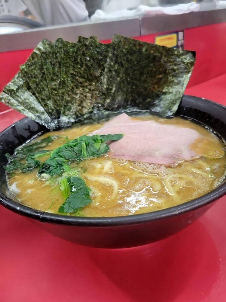 ラーメン 杉田家 本店
