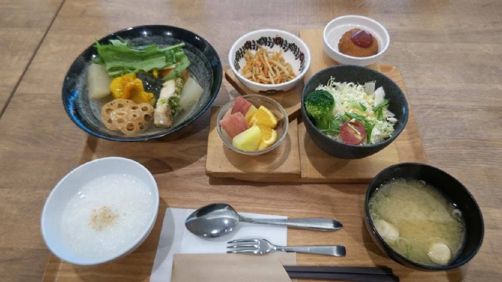 地中海の恵みと和食ごはんひなた