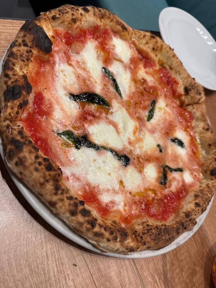 DUMBO PIZZA FACTORY 横浜