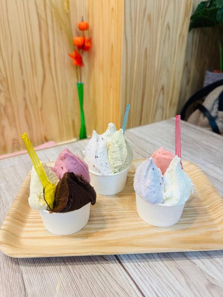 明宝ジェラート ハナサキ