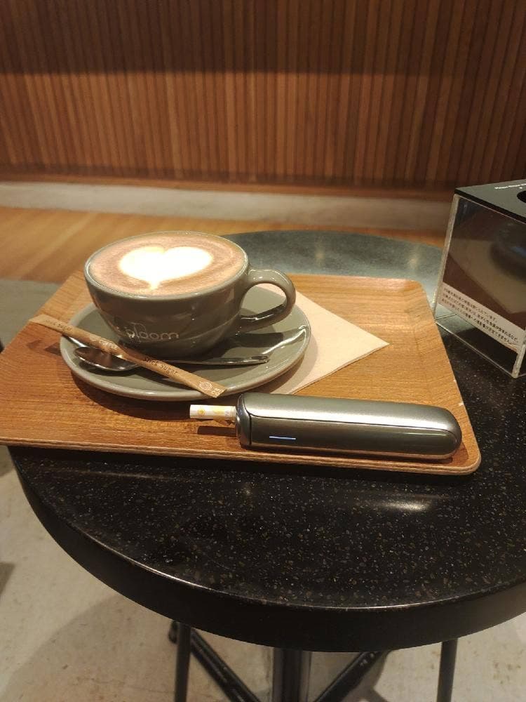 Ploom Shop銀座店 併設カフェ
