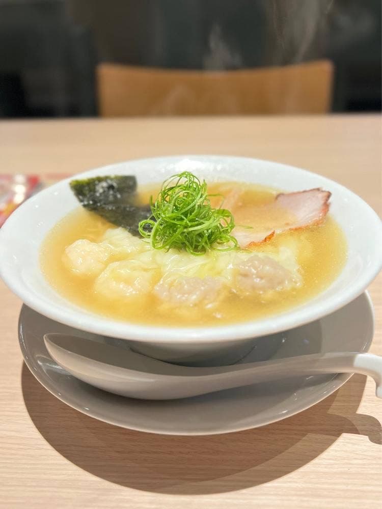 ワンタンメン専門店 たゆたふ