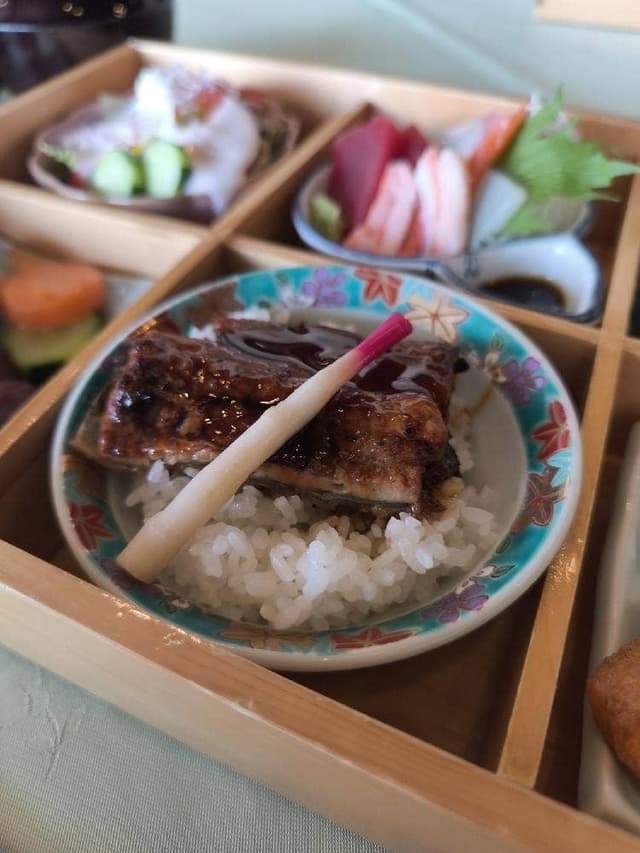 ローランドゴルフ倶楽部 レストラン - サブ画像1