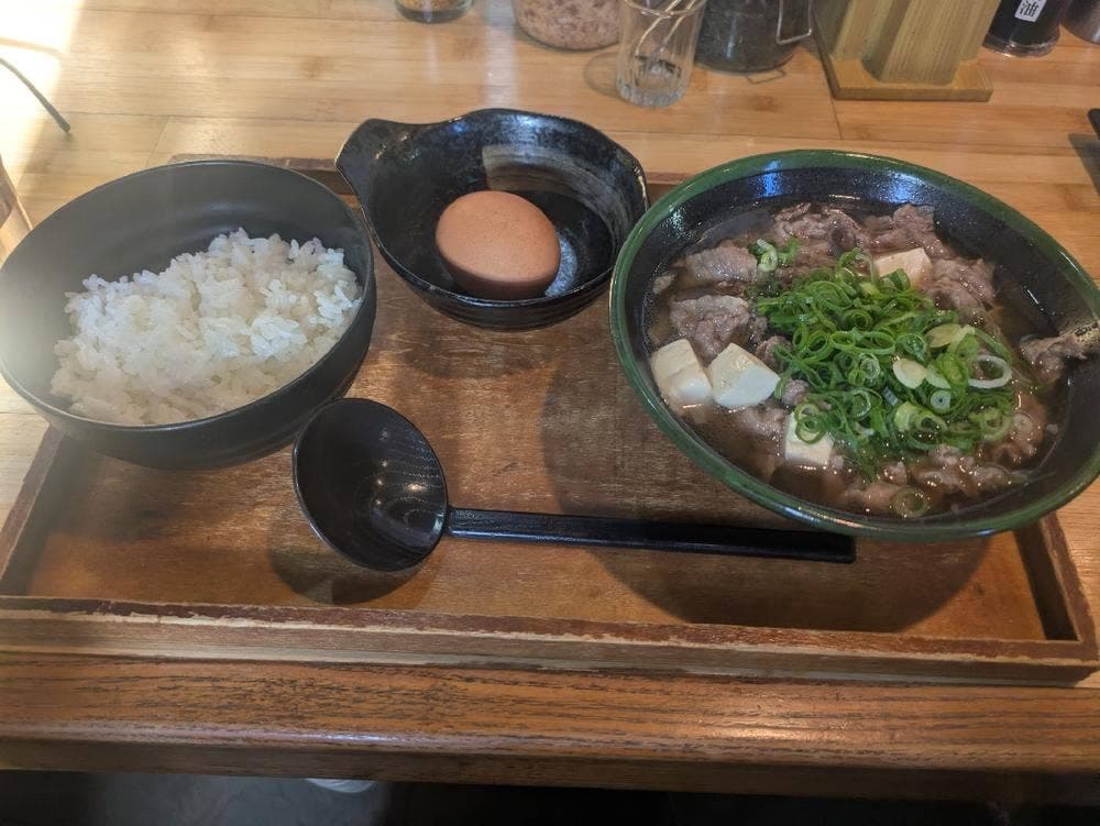 卵かけめし 肉すい専門 やまや