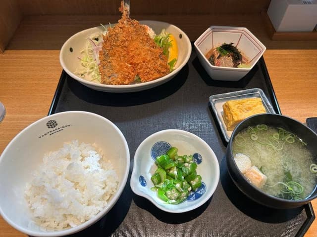 田中田式海鮮食堂 魚忠 - サブ画像1